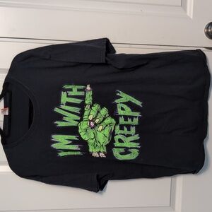 I'm With Creepy Zombie T-Shirt 🎃